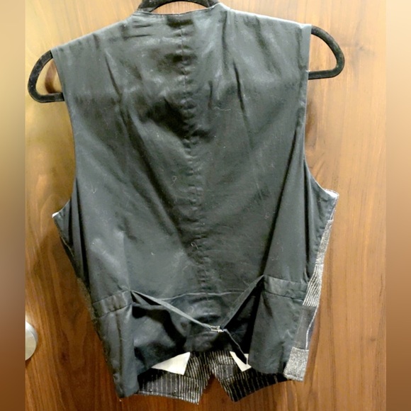S - Express Grey Vest Jacket - Picture 2 of 6